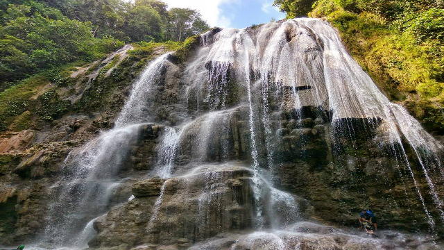 Menyelami Keindahan Alam Air Terjun Kedung Darmo